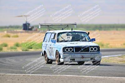 media/Sep-29-2024-24 Hours of Lemons (Sun) [[6a7c256ce3]]/Sunrise (1115a-1130a)/